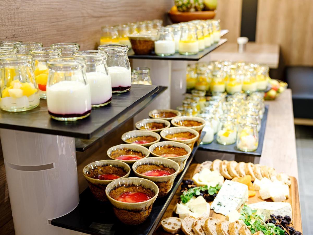 Quintessa Hotel Fukuoka Tenjin Minami Экстерьер фото